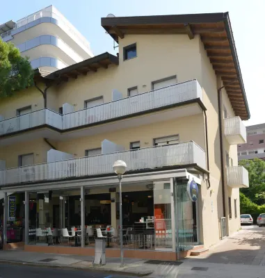Hotel Etna