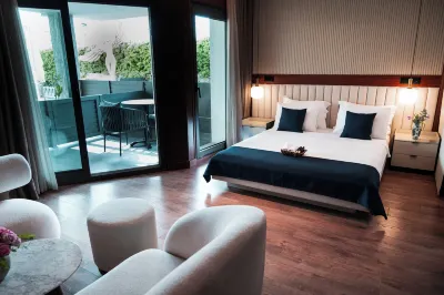 Qzen House Alaçatı Hotel di Sifne Mahallesi