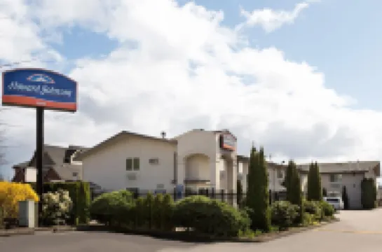 ハワード ジョンソン バイ ウィンダム セーラム のホテル