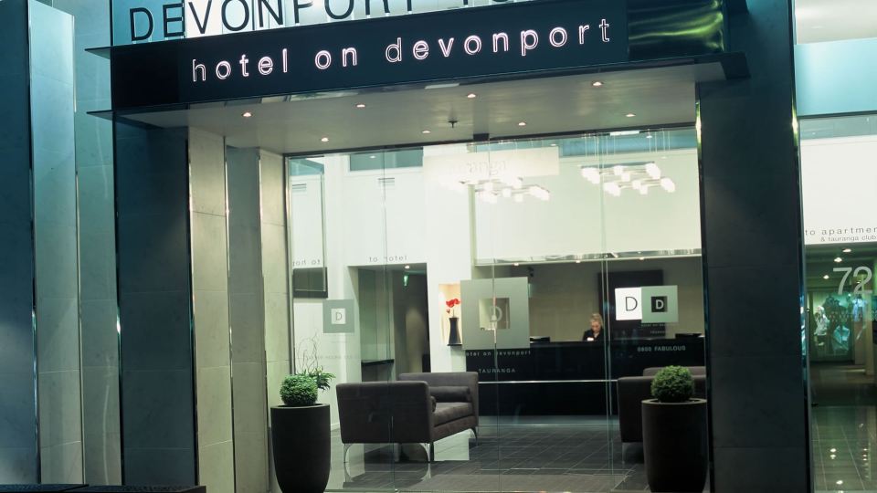 Hotel on Devonport