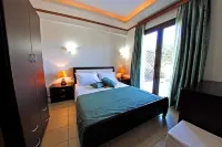 Dionysus Apartments & Suites