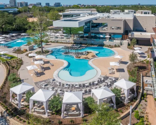 Drey Hotel Hotels near TopGolf