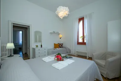 Residenza Gardenia Lake View Luino Center - Happy Rentals