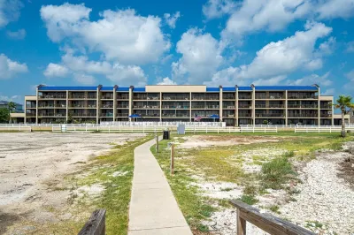 Laguna Reef #211 - Rod and Reel Hotels in Rockport