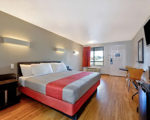 Motel 6 Cookeville, TN Hotels in Putnam County