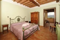 Agriturismo Poggio Tobruk Hotels near Val d'Orcia