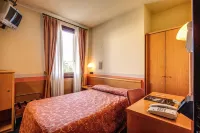 Hotel & Residence Roma Hôtels à : Campo San Martino