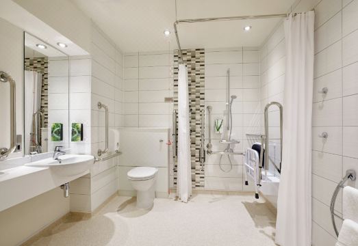 4. 프리미어 인 크..