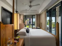 Taj Taal Kutir Hotels near Millenium Park