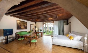 Mocenigo Grand Canal Luxury Suites