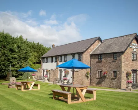 The Greyhound Inn and Hotel Hotels in Usk