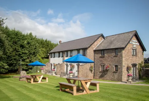 The Greyhound Inn and Hotel Hotels in Llantrisant Fawr