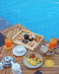 The Artiste Kochi, A Tribute Portfolio Hotel - Rooftop Pools