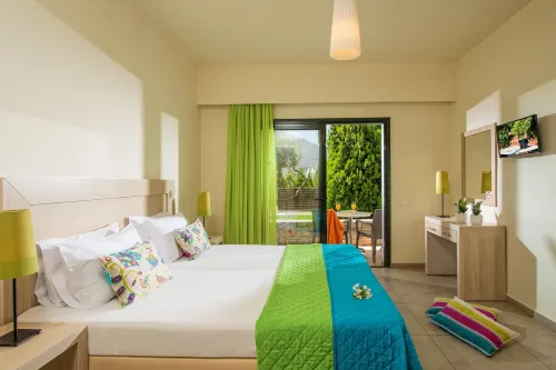 Kristalli Hotel Apartments Hotels in Agios Konstantinos