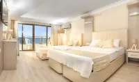 Temple Beach Hotel - balcony