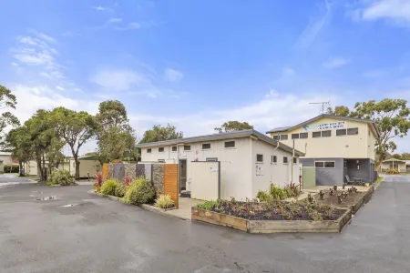 Apollo Bay Holiday Park Отели в г. Аполло-Бэй