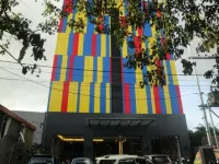 Top Hotel Manado by Gran Puri Hotell i North Wenang