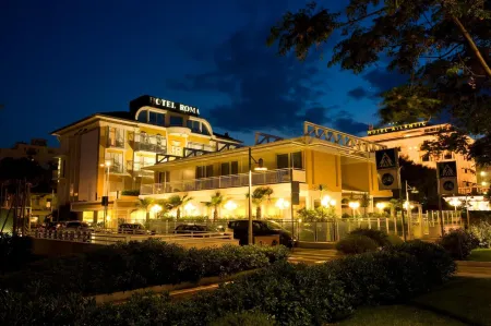 Hotel Roma Отели рядом с достопримечательностью «Bagni Carla 98»