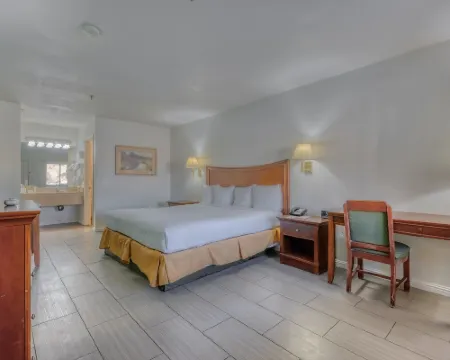 リオ デル ソル イン ニードルズのホテル