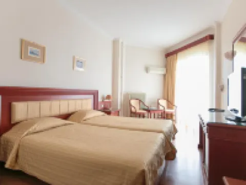 Tzaki Hotel & Restaurant Patras Hotels in Patrai