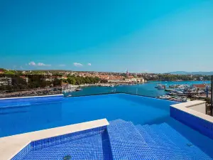 Hotel Maritime