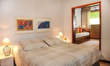 Hotel Daniela Отели рядом с достопримечательностью «Pequena Finlândia»