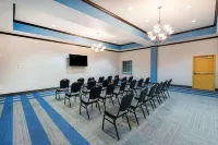 La Quinta Inn & Suites by Wyndham Mt. Pleasant Hotels in Mount Pleasant