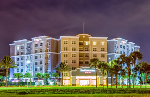 克利爾沃特市中心Residence Inn 酒店