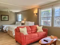 Davis House Inn