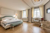 Hotel Elephant Hotels in Brixen