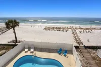 Five on the Beach by Pristine Property Vacation Rentals - Balkon