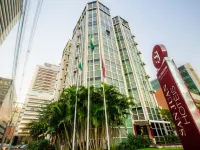 SJ Royal - San Juan Curitiba Hoteles cerca de Bosque Alemán