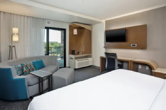 Courtyard Dallas Flower Mound