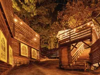 Fureaihiroba Glamping Hotels in Uenohara