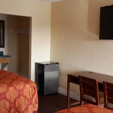 American Regency Inn