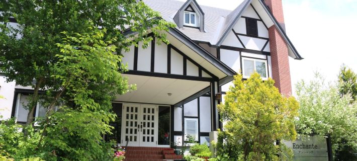 Petit Hotel Enchante Hotels in Hakuba