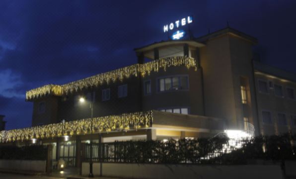 Hotel San Germano - Housity