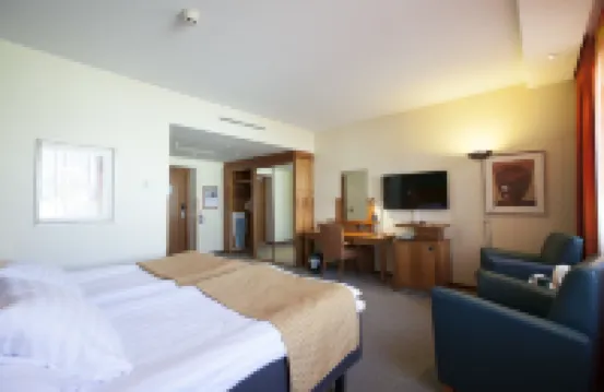 Hotel Oscar Hotels in 