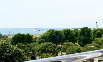 Q8 Boutique Hotel