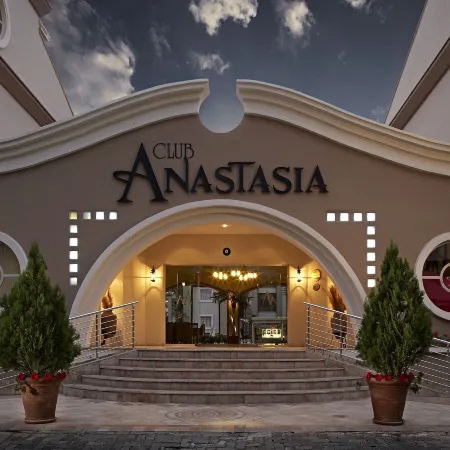 Club Anastasia - Family Hotel
