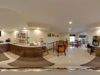 Quality Inn Tanglewood Hotels in Roanoke