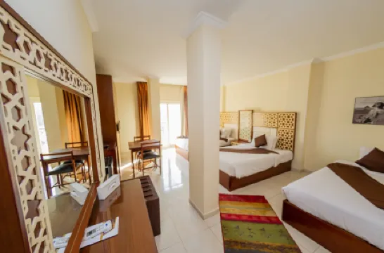 Pyramids Valley Boutique Hotel