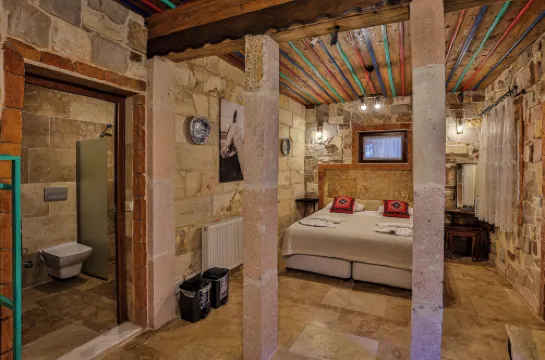 盧維安石屋酒店