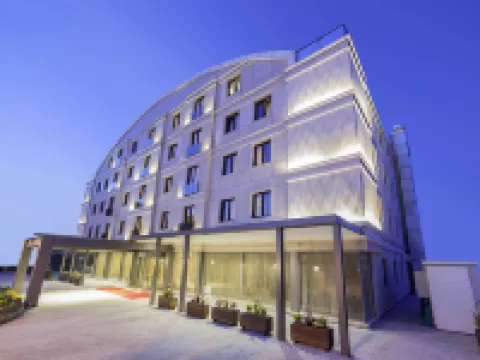 Lamec Hotel Business โรงแรมในเกบซี