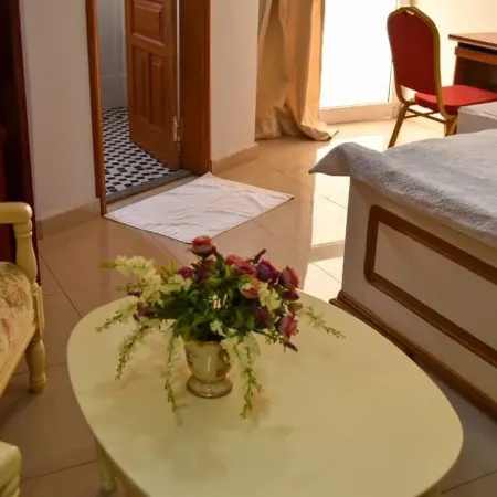Hotel Edenia