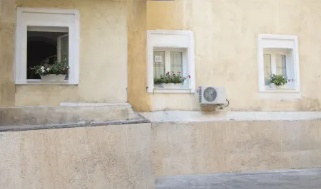 Salerno Nel Cuore Отели рядом со станцией Salerno Railway Station