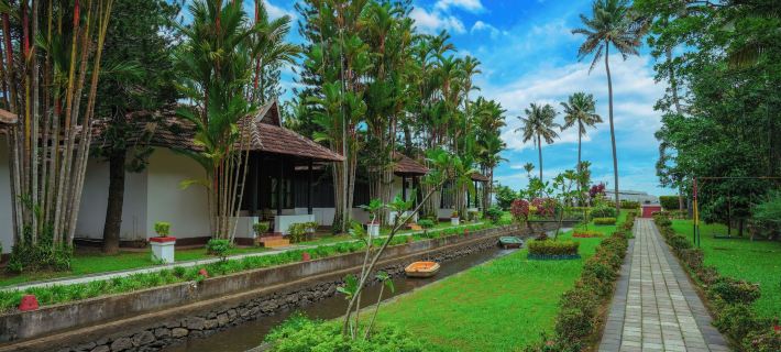 Paradise Heritage Resort Hotels in Kottayam