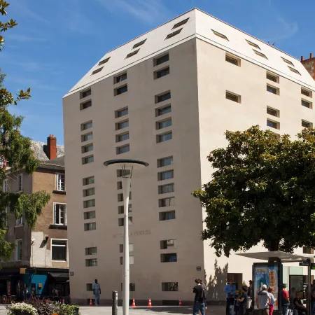 Hôtel la Pérouse Отели рядом с достопримечательностью «Иль-де-Версаль»