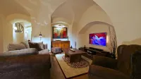 Redfoxapartment Central