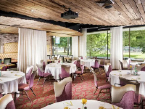Staypineapple, Hotel Rose, Downtown Portland Hotels in Portland
